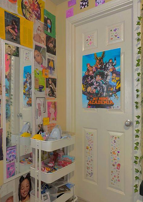 kawaii, my hero academia, anime, magazine wall, snack cart, hello kitty, studio ghibli My Hero Academia Room Ideas, Studio Ghibli Room Decor Ideas, My Hero Academia Room Decor, My Hero Academia Bedroom, Otaku Room Ideas Bedrooms, Studio Ghibli Room Ideas, Anime Room Decor Ideas, Studio Ghibli Room, Anime Rooms