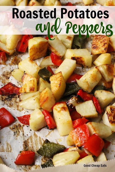 Roasted Potatoes And Peppers, Potatoes And Bell Peppers, Dinner With Potatoes, Easy Roasted Potatoes, Oven Roasted Potatoes, Potatoes Onions, Poblano Peppers, Bell Pepper Recipes, Sweet Bell Peppers