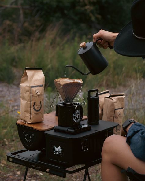 We all have days when we need that extra boost. @bwblacksmith coffee, with its rich caramel and warm spice notes balanced by a smooth maltiness, hits the spot. Pair it with a side of nature, and it’s a great way to start the day. ☕🍃 Happy Friday! What are you brewing today? Make sure to follow @chaseprettyplaces for more content like this. DM to collaborate. 🤝 . . . #bwblacksmith #chaseprettyplaces #coffeeritual #simplepleasures #spring #coffeeadventure #coffeepeople #outdoorcoffee #slo... Coffee Camping, Mobile Cafe, Camping Style, Camping Coffee, Coffee Culture, Camp Kitchen, The Senses, Start The Day, Simple Pleasures