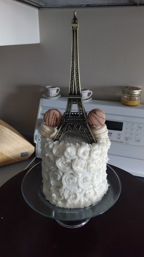 Paris Themed Anniversary Cake! Topped with macaroons for that touch of France!  #cake #anniversary #paristhemecake #pariscake #icingflowers #buttercream France Cake, Paris Themed Cakes, Paris Cakes, Icing Flowers, Paris Themed, Paris Theme, Anniversary Cake, Edible Art, Macaroons