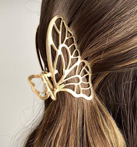 Gold Claw Clip / Large Hair Clip / Butterfly Hair Clips | Etsy Gold Claw Clip, Hair Clips Gold, Claw Clip Hairstyles, Summer Hair Accessories, Butterfly Hair Clips, Gold Hair Clips, Gold Hair Accessories, Clip Hairstyles, Crystal Jewelry Sets