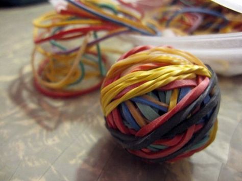 'Snappy ways to store rubber bands...!' (via Frugal Village) Pranks To Pull, Easy Pranks, Social Entrepreneur, Chrome Extension, We Got It, 100 Words, How To Store, April Fools Day, Love Now