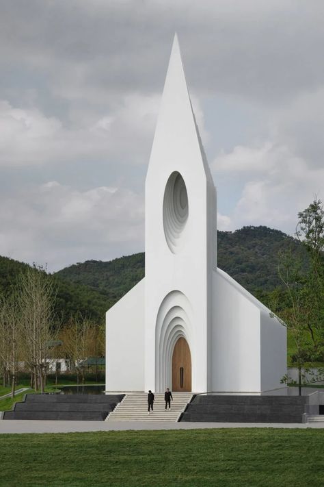 Qingdao China, Modern Church, Church Pictures, Sacred Architecture, Landscape Construction, Zaha Hadid Architects, Construction Drawings, Church Architecture, Church Building