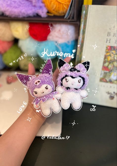 Sanrio Crochet Kuromi, Sanrio Characters Crochet, Crochet Cinnamon Roll Sanrio, Crochet Sanrio Characters, Crochet Sanrio Keychain, Kuromi Crochet Pattern, Crochet My Melody, Crochet Kuromi, Sanrio Crochet