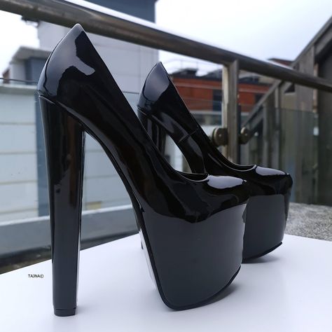 Thick Heel Shoes, Black Chunky Heels, High Heel Platform, Hot Heels, Black Gloss, Chunky High Heels, Platform High Heels, Thick Heels, Heels Shoes