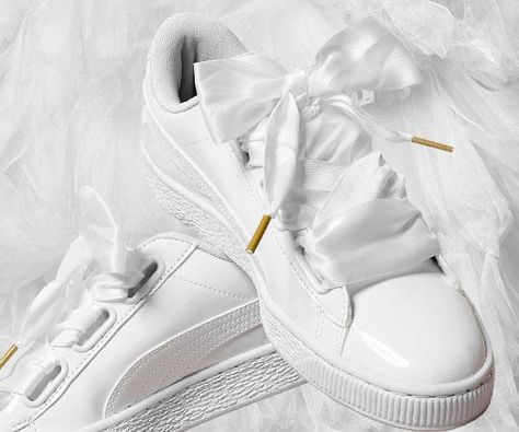 Where to buy designer, wedding appropriate sneakers for brides and bridal parties. Sneakers For Wedding Brides, Wedding Sneakers For Bride, Bride Sneakers, Bridal Sneakers, Wedding Renewal, Minimalist Bride, Wedding Moodboard, Wedding Sneakers, Bridal Parties