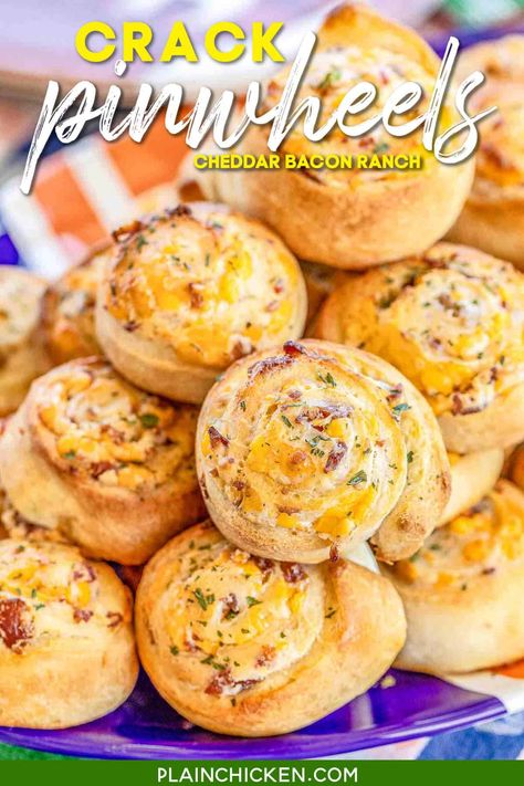 Bread Pinwheels, Crescent Roll Appetizers, Puff Pastry Pinwheels, Chicken Pinwheels, Pizza Pinwheels, Pizza Roll Recipe, Puff Pastry Appetizers, Bacon Pizza, Cheese Pinwheels