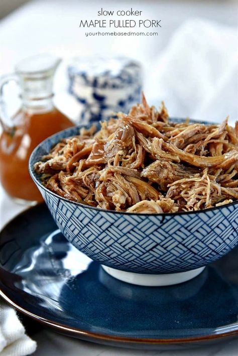 Slow Cooker Maple Pulled Pork Recipe - This has the perfect amount of sweetness and makes dinner time a piece of cake! #slowcookermaplepulledpork #pork #slowcookerporkrecipe Maple Pulled Pork, Pulled Pork Slow Cooker, Pork Slow Cooker, Foods Dinner, Crock Pot Pulled Pork Recipe, Slow Cooker Recipes Pork, Pulled Pork Recipe, Slow Cooker Pulled Pork, Pulled Pork Recipes