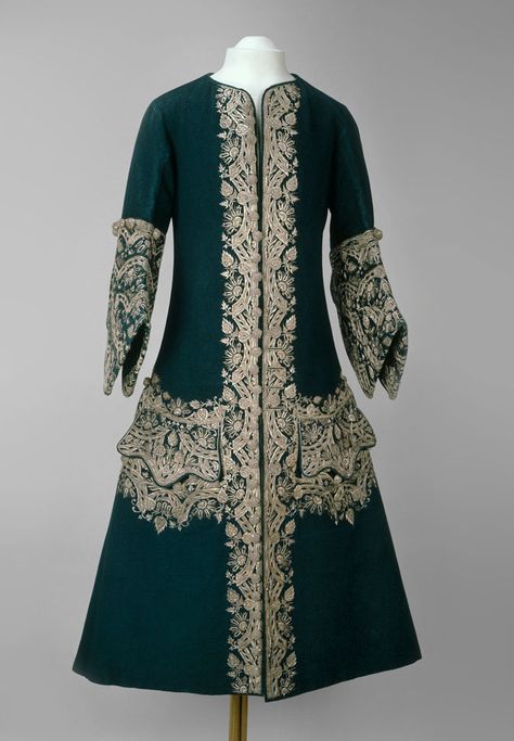 Kremlin Moscow, 18th Century Mens Fashion, Moscow Kremlin, Green Wool Coat, 18th Century Clothing, Peter The Great, 18th Century Fashion, History Fashion, Period Outfit