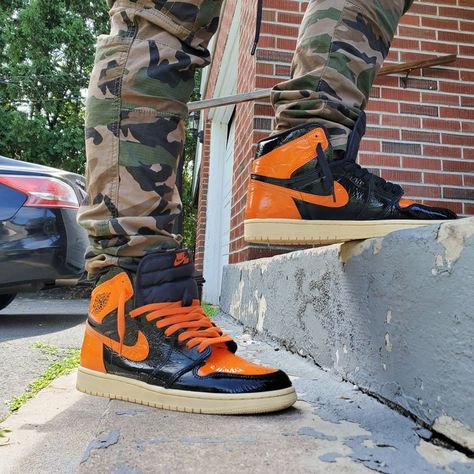 Air Jordan 1 High Shattered Backboard 3.0,Air Jordan 1 Shattered Backboard 3.0,Shattered Backboard Air Jordan 1 High Orange Black Air Jordan 1 Shattered Backboard, Jordan 1 Retro High Obsidian, Jordans For Women Outfits, Jordan 1 Shattered Backboard, Nike Air Jordans Outfit, Outfits Jordans, Jordans Outfit, Nike Sneakers Outfit, Trends Shoes