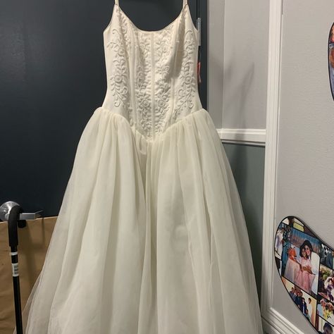 Wedding Dress Early 90s Wedding Dress, Lady Jane Wedding Dress, 90s Short Wedding Dress, Embroidered Corset Wedding Dress, Vintage 90s Wedding Dress, Plus Size Drop Waist Wedding Dress, 1950s Wedding Dress Vintage, Embroidered Satin Wedding Dress, Twilight Inspired Wedding Dress