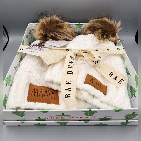 Brand New In Gift Box! Smoke Free Environment Rae Dunn Mama & Mini Mother Daughter White Super Soft Beanie Set Pom Pom In Gift Box Mini Daughter Hat Mama Mother Hat Faux Vegan Fur Pom Pom On Each Hat Super Soft Polyester Gift Box Beanie With Pom Pom, Beanie With Pom, Bride Hat, Cable Knit Hat, Fur Mama, Bear Hat, Hat And Scarf Sets, Pom Pom Hat, Scarf Set