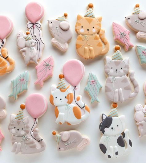 Kitten Cookies Decorated, Kitty Cat Cookies, Sugarbombe Cookies, Cat Royal Icing Cookies, Cat Sugar Cookies Decorated, Cat Cookies Decorated, Kitten Cookies, Cat Sugar Cookies, Miffy Birthday