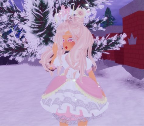 Royalty kingdom 2 outfit / photo shoot!<3 hope u all like it!:) Royalty Kingdom 2 Outfits, Royalty Kingdom 2, Outfit Photo, Royale High, Roblox Outfits, Spring Design, Outfits Ideas, Photo Shoot, Berry