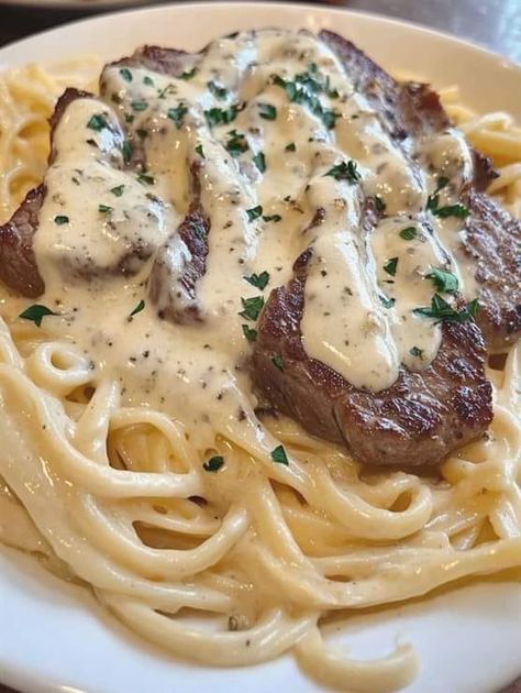 Jamieskitchen Steak Gorgonzola Alfredo, Gorgonzola Alfredo, Steak Gorgonzola, Pasta Water, Gorgonzola Cheese, Fettuccine Pasta, Sirloin Steak, Cozy Dinner, Kitchen Solutions