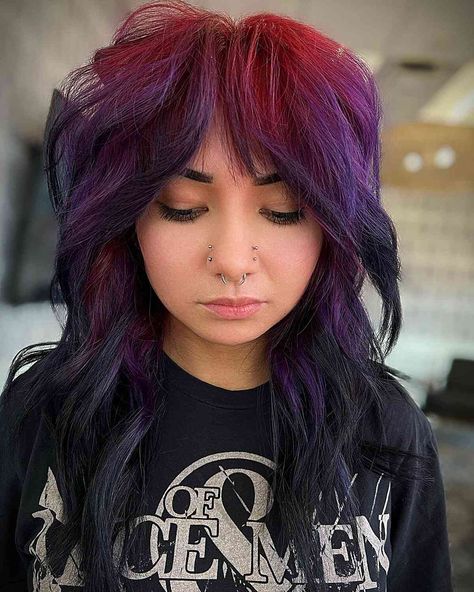 Purple Black Hair, Red Purple Hair, Color Block Hair, Color Ideas For Short Hair, Diy Prom, Purple Ombre Hair, Dark Purple Hair, Split Dyed Hair, Vivid Hair Color