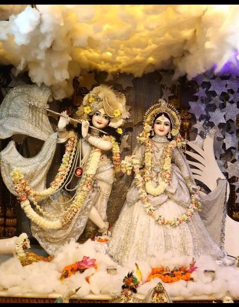 Iscon Radha Krishna Images, Radha Krishna Full Screen Hd Wallpaper, Iscon Temple Radha Krishna, Vrindavan Images, Radha Krishna Vrindavan, Radha Krishna Mandir, Krishna With Radha, Radha Krishna Murti, Sharad Purnima