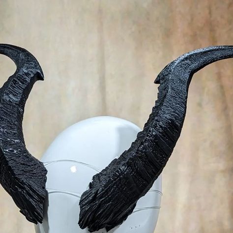 Chaos Costumes on Instagram: "The addition of the Alfira horns to my Baldur's gate collection is now available! I'm really pleased with how the texture turned out. Swipe to see me wearing them. Link in stories and bio." Demon Horns Cosplay, Ibex Horns, Fantasy Horns, Demon Cosplay, Costume Horns, Baldur's Gate, Skull And Bones, Maleficent, See Me