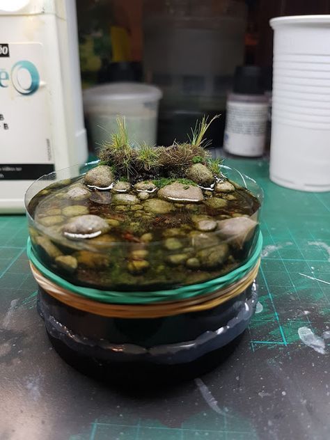 Jungle Bases 40k, Miniature Basing, Paint Miniatures, Base Ideas, Dnd Minis, Warhammer Terrain, Miniature Bases, Warhammer Figures, Warhammer Paint