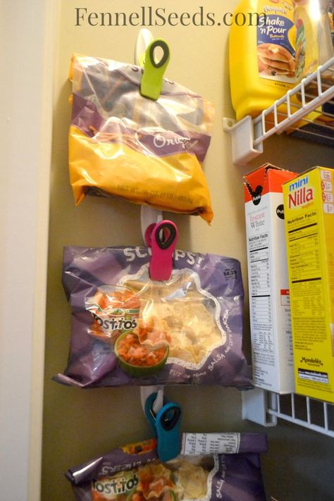 This is how I organize my pantry. See how I store my bags of chips so that they are easily accessible and off my pantry shelves. Love it! Organization 13, Organization Life, Kitchen Ikea, Diy Organizer, Organisation Hacks, Organizing Hacks, Ideas Para Organizar, Pantry Shelf, Chip Bags