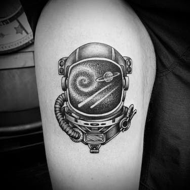 Astronaut Helmet Tattoo, Number One Tattoo, Helmet Tattoo, Astronaut Tattoo, One Tattoo, Miami Ink, Astronaut Helmet, Angel Artwork, Best Tattoos