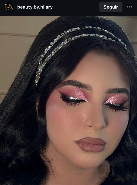 Hot Pink Makeup Looks, Drag Makeup Looks, Glamor Makeup, Makeup Rosa, Pink Makeup Looks, Makeup Carnaval, Bday Makeup, Pink Glitter Makeup, Hairstyles For Gowns