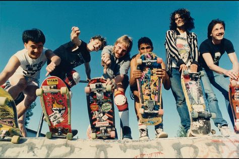 Group Skateboarding, Skate Asthetic, 80s Skater Fashion, Skate 4, Sweat Lodge, Skateboard Fashion, 90s Skate, Skate 3, Skate And Destroy