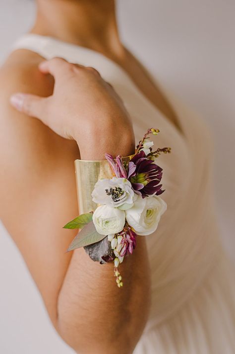 Unique Prom Corsage Ideas, Wearable Florals, Dance Flowers, Wrist Corsage Wedding, Prom Corsage And Boutonniere, Wrist Corsage Prom, Bee Wedding, Wrist Corsages, Wedding Corsage