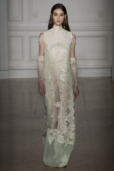 Valentino 2017, Camille Hurel, Valentino Gowns, Dress Couture, Valentino Haute Couture, Collection Couture, Valentino Couture, Spring Couture, Runway Trends