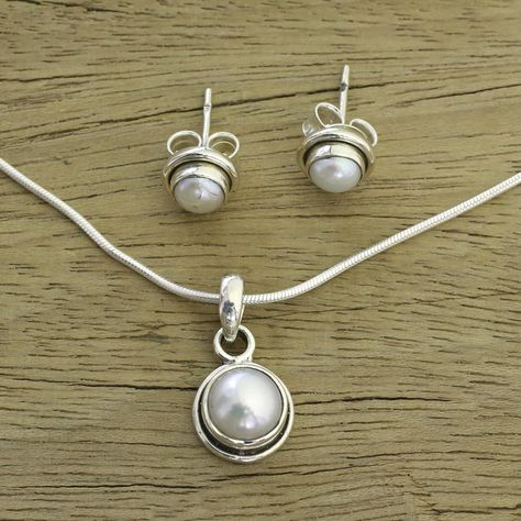 Spread Happiness! Bridal Pearl Jewelry, Silver Pearl Jewelry, Silver Jewelry Cleaner, Pearl Jewelry Set, Illustration Simple, Pearl Bridal Jewelry, Fine Silver Jewelry, Pearl Jewelry Sets, Silver Jewelry Earrings