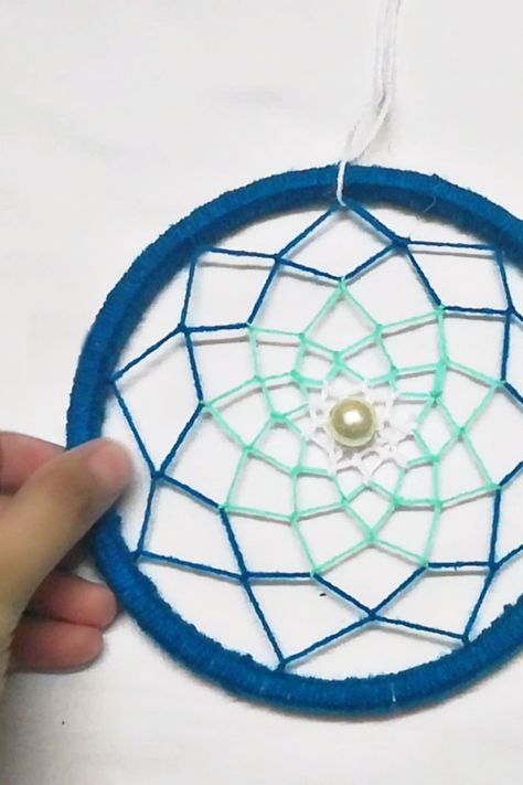 Diy Crafts Dream Catcher, Doily Dream Catcher Diy, How To Make A Dream Catcher Diy, Dream Catcher Patterns Step By Step Free, How To Weave Dream Catcher, Dream Catchers How To Make A, How To Make A Dream Catcher Step By Step, How To Make A Dreamcatcher, Easy Dream Catcher Diy