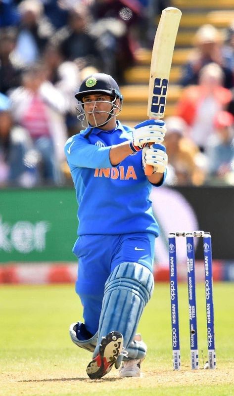 Ms Doni, Captain America Art, Kohli Wallpapers, Cricket Poster, Ronaldo Quotes, Dhoni Photos, Cricket In India, Ms Dhoni Wallpapers, Joker Iphone Wallpaper