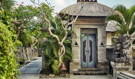 Resort Entrance, Bali Style Home, Jimbaran Bali, Bali Garden, Vintage Bathtub, Bali House, Courtyard Design, Four Seasons Resort, Jimbaran