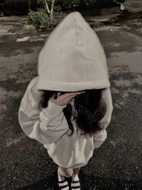 Ulzzang Girl Faceless, Ulzzang No Face Girl, Uzzlang Girl Faceless, Foto Cewek Aesthetic Hoodie, Anh Con Gai Cute, Tomboy Hairstyles, Mask Aesthetic, Love You Cute, Face Aesthetic