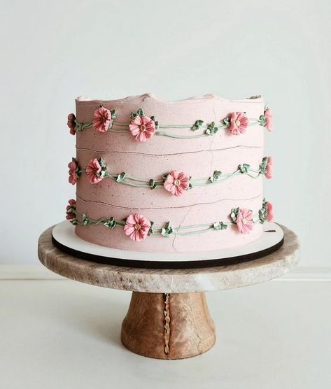 Floral Cake Design, Fresh Flower Cake, Simple Cake Designs, Mini Cakes Birthday, Creative Birthday Cakes, Simple Birthday Cake, Easy Cake Decorating, Cake Lover, Special Cake