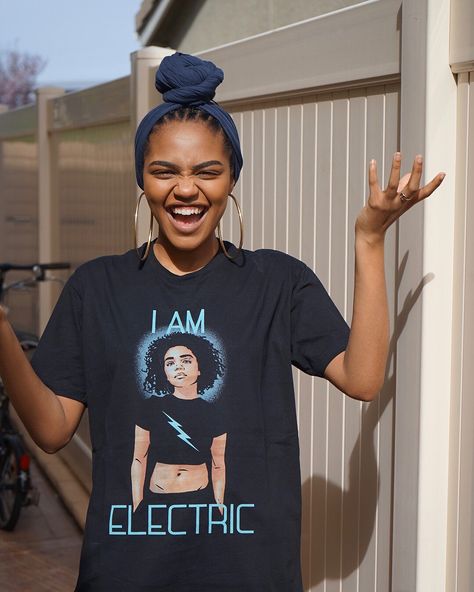 3.7m Followers, 183 Following, 1,809 Posts - See Instagram photos and videos from China (@chinamcclain) China Anne Mcclain Aesthetic, Mcclain Sisters, China Mcclain, Edgy Fashion Chic, Harry Hook, Descendants Cast, Anne Mcclain, China Anne Mcclain, China Anne