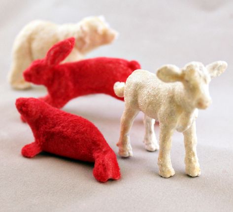 Viva Revival - Interior design, graphic design and crafts: How to make flocked Christmas decor-DIY Plastic Animal Crafts, Flocking Powder, Reindeer Diy, Interior Design Graphic, Retro Ornaments, Holiday Craft, Plastic Animals, Jewelry Photography, Animal Crafts