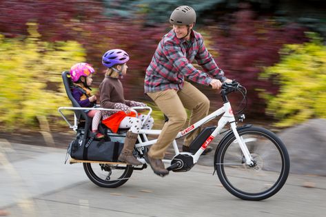 Biking with Kids: 13 Best Family Cargo Bikes Cargo Bike Kids, Spicy Curry, Electric Cargo Bike, Summer Bike, Family Bike, Best Electric Bikes, Riding A Bike, Urban Bike, Cargo Bike