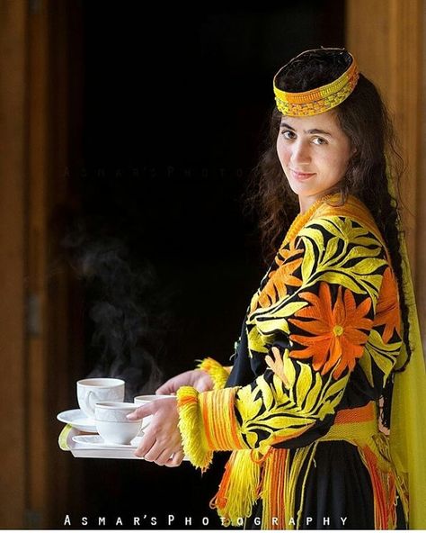 Beauty from Kelash Valley Chitral, Pakistan Photogenic Pictures, Kalash Valley, North Pakistan, Pakistan Culture, Pakistani Culture, Valley Girls, Shepherd Dogs, Red Dress Style, Perfect Red Dress