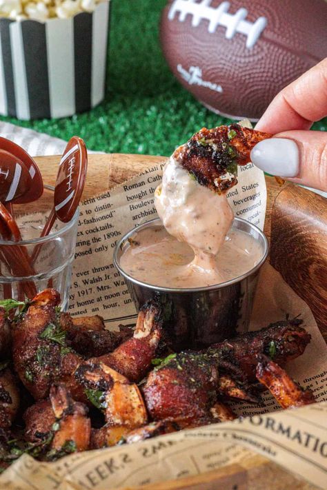 bacon wrapped shrimp Bacon Shrimp Appetizers, Bacon Wrapped Shrimp Dipping Sauce, Bacon Wrapped Shrimp With Cheese, Bacon Wrapped Prawns, Bacon Wrapped Shrimp With Jalapeno, Bacon Wrapped Shrimp On The Grill, Shrimp Appetizers For Party Finger Foods, Bacon Wrapped Shrimp In Oven, Bacon Wrapped Shrimp Air Fryer