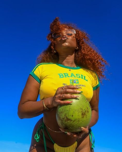 Chev B. on Instagram: "Coconuts and peaches in Copacabana" Chev B, Fun Poses, Body Motivation, Art Reference Poses, Peaches, Pose Reference, Rio De Janeiro, Summer Fun, Brazil