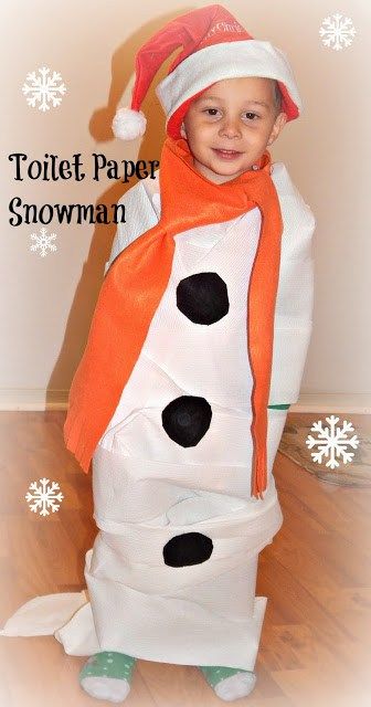 Toilet Paper Snowman - This Ole Mom Snowman Toilet Paper, Toilet Paper Snowman, Toilet Paper Games, Kindergarten Christmas Party, Snowman Tutorial, Snowman Games, Paper Snowman, Christmas Tree Costume, Snowman Ideas