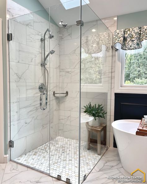 Curbless showers are clean, modern and provide practical benefits! Opting to keep the same tile throughout the bathroom and into the shower creates a seamless look or mixing it up with something different inside like this one adds more detail! What are your thoughts on curbless? Get inspired by this project: gramophone.tv/3lNMKTe #shower #showerdesign #curblessshower #bathroomdesign #BathroomDesign Shower Bathroom Design, Curbless Showers, Shower Curb, Kitchen Design Centre, Shower Cubicle, Stand Alone Tub, Shower Bathroom, Bathroom Goals, Ensuite Bathroom