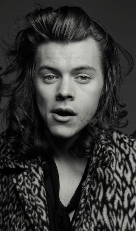 Long Haired Harry Styles, Long Haired Harry, Harry Styles Facts, Harry Styles Long Hair, Harry Styles 2015, Harry Styles Photoshoot, Harry Styles Face, Harry Styles 2013, Harry Styles Hot