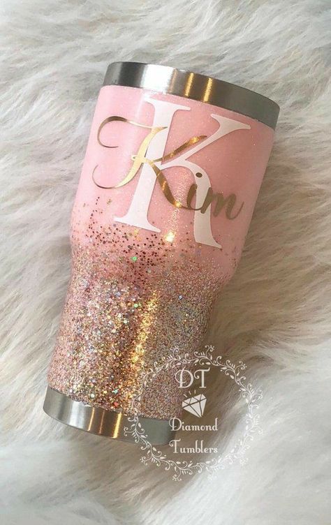 Monogram Tumbler Ideas, Name Tumbler Ideas, Cute Tumblr Cup Designs, Chunky Glitter Epoxy Tumbler, Cute Tumbler Cups Design, Cup Ideas Tumbler For Women, Birthday Tumblers Ideas, Tumblr Designs Cup, Cup Designs Ideas