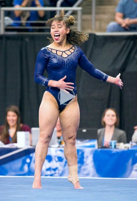 ✓ Katelyn Ohashi yoga pants and tshirt outfit, yoga pants outfit spring, !! Katelyn Ohashi, Pants Outfit Winter, Winter Yoga, Yoga Pants Pattern, Winter Pants Outfit, Outfit Plus Size, Plus Size Yoga, Flare Yoga Pants, Tshirt Outfit