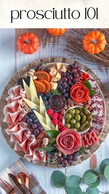 How To Make Salami, Gourmet Snacks, Charcuterie Inspiration, Charcuterie Recipes, Grazing Tables, Snack Time, Appetizers Easy, Charcuterie Board, Food Design