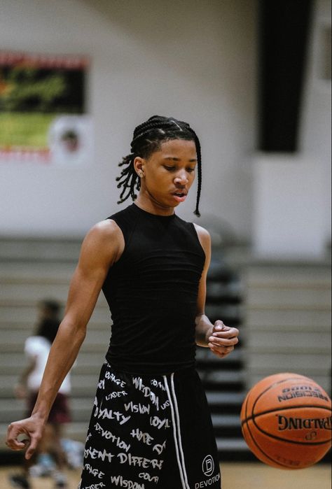 Romelo Hill Pfp, Romelo Hill Wallpaper, Romelo Hill, Messi Soccer, Cute Dreads, Basketball Photography, Perfect People, Basketball Pictures, The Boy Is Mine