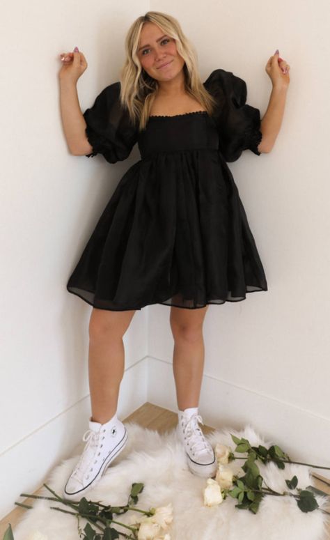 Babydoll Dress Outfit, Teenage Dress, Grad Outfits, Prom Dress Plus Size, Country Dresses, Clothing Trends, Cute Prom Dresses, Grad Dresses, Hoco Dresses