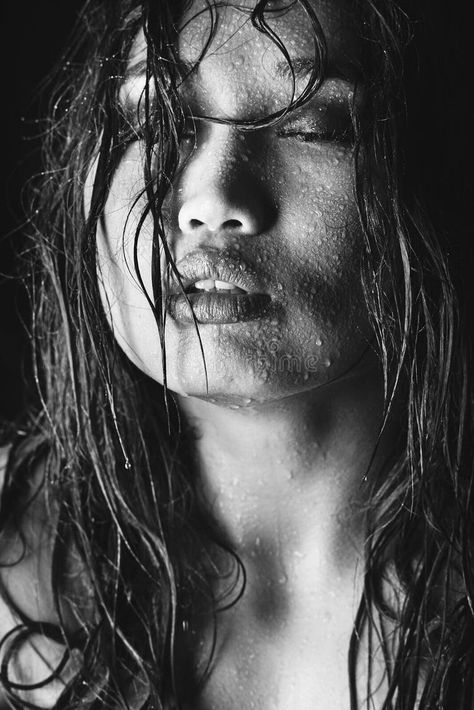 Black and white photo of Asian model with wet hair and drops of water on face Water On Face, Drops Of Water, Face Photo, Ap Art, Wet Look, Black White Photos, White Photo, Wet Hair, Hair Looks